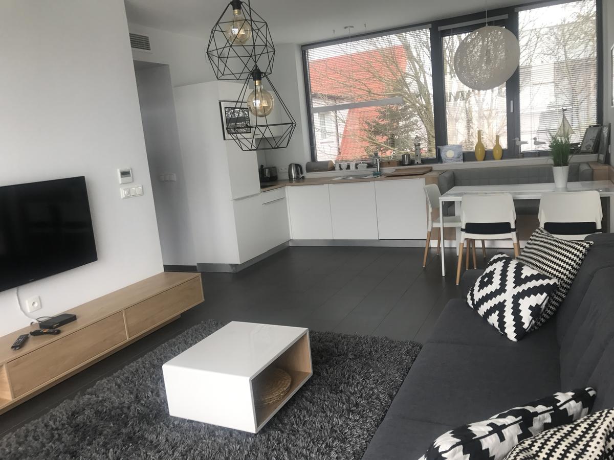 Apartment Morski Widok W Boulevard อุสตรอเนียมอร์สเกีย ภายนอก รูปภาพ