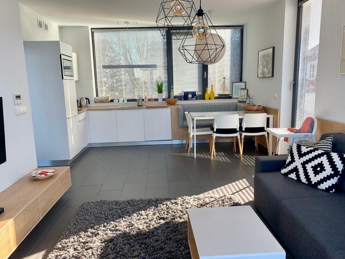 Apartment Morski Widok W Boulevard อุสตรอเนียมอร์สเกีย ภายนอก รูปภาพ